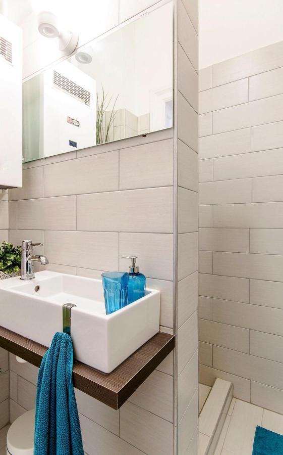 Cozy 2 Bedroom Apartment In Terez Boulevard. Budapest Eksteriør bilde